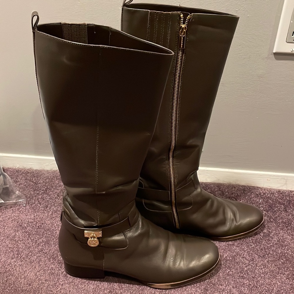 Micheal Kors brown boots